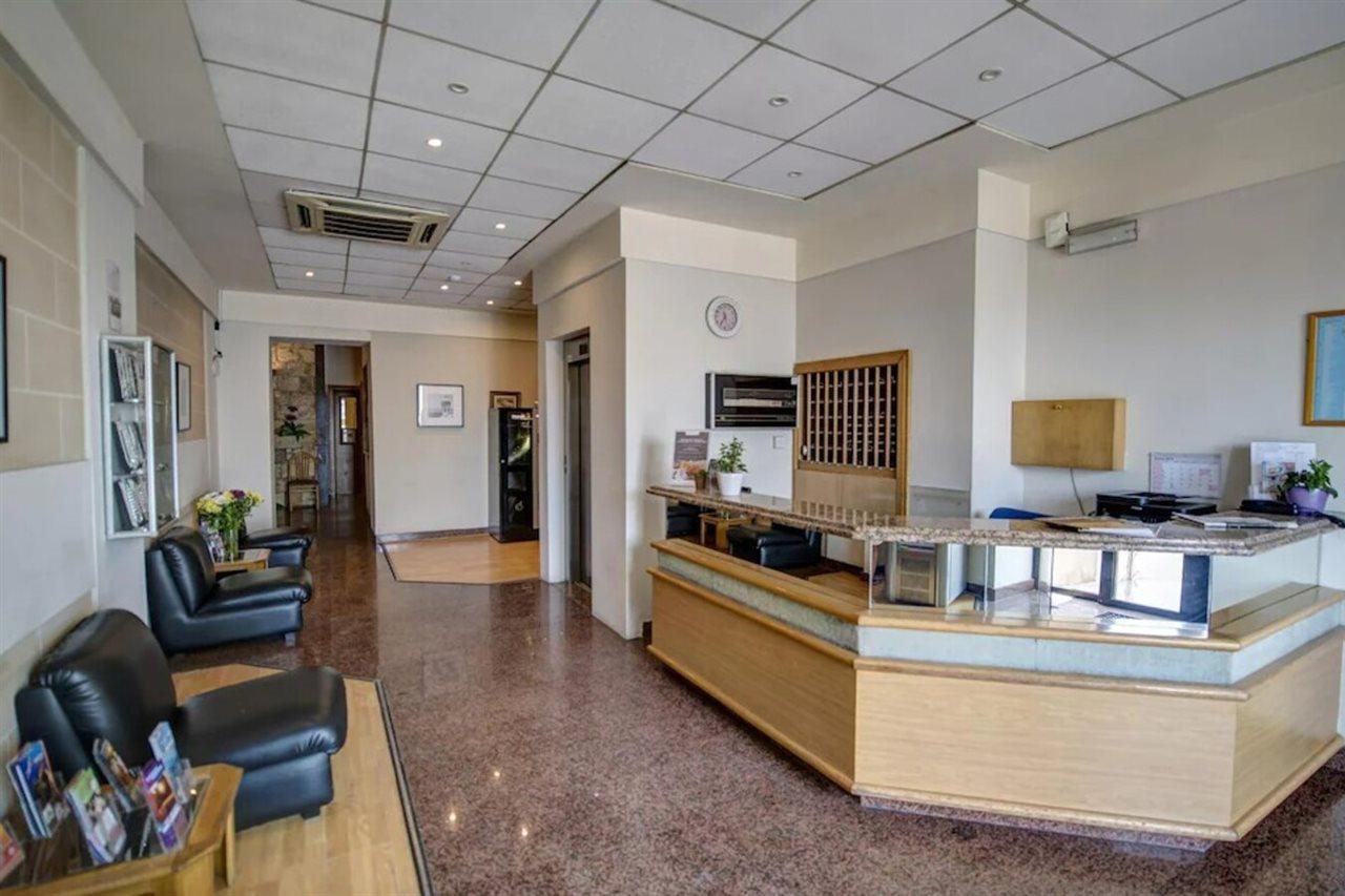Sliema Chalet Hotel Ngoại thất bức ảnh