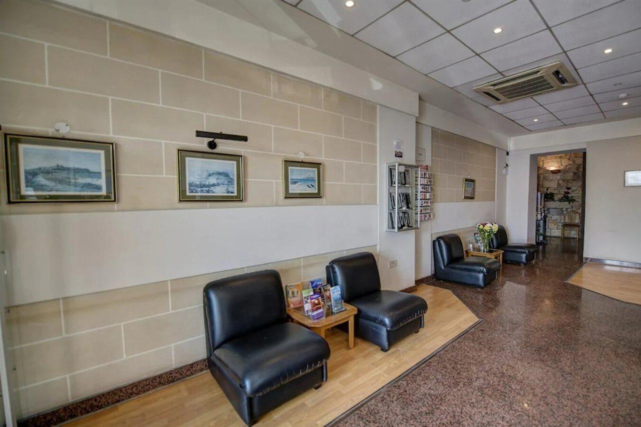 Sliema Chalet Hotel Ngoại thất bức ảnh