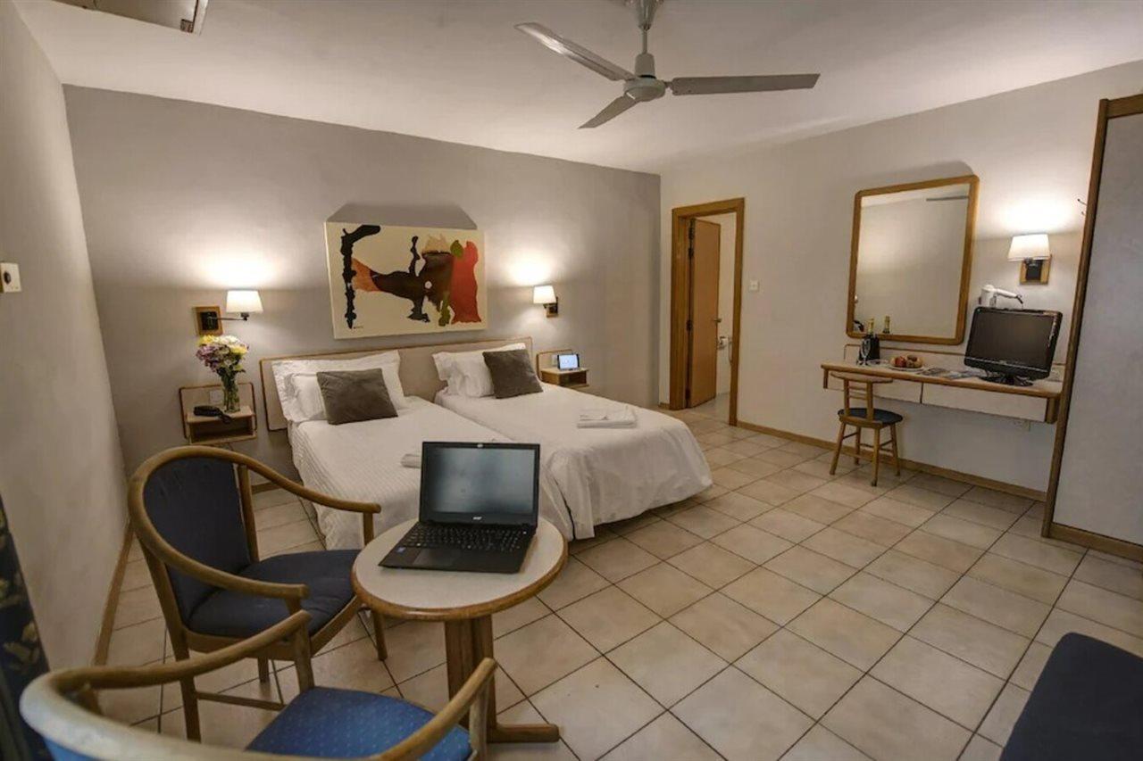 Sliema Chalet Hotel Ngoại thất bức ảnh
