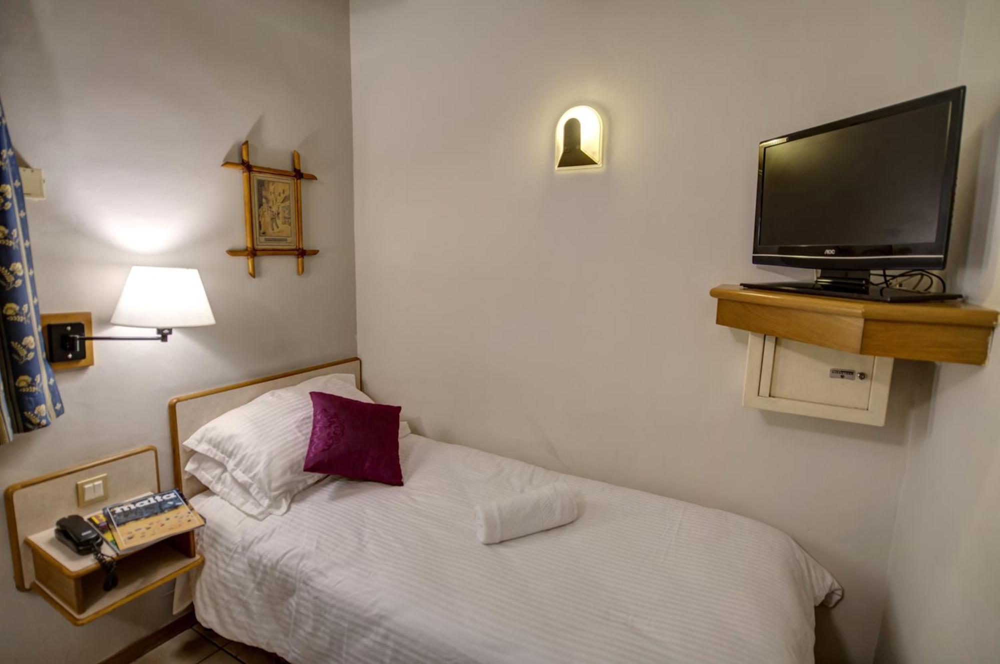 Sliema Chalet Hotel Phòng bức ảnh