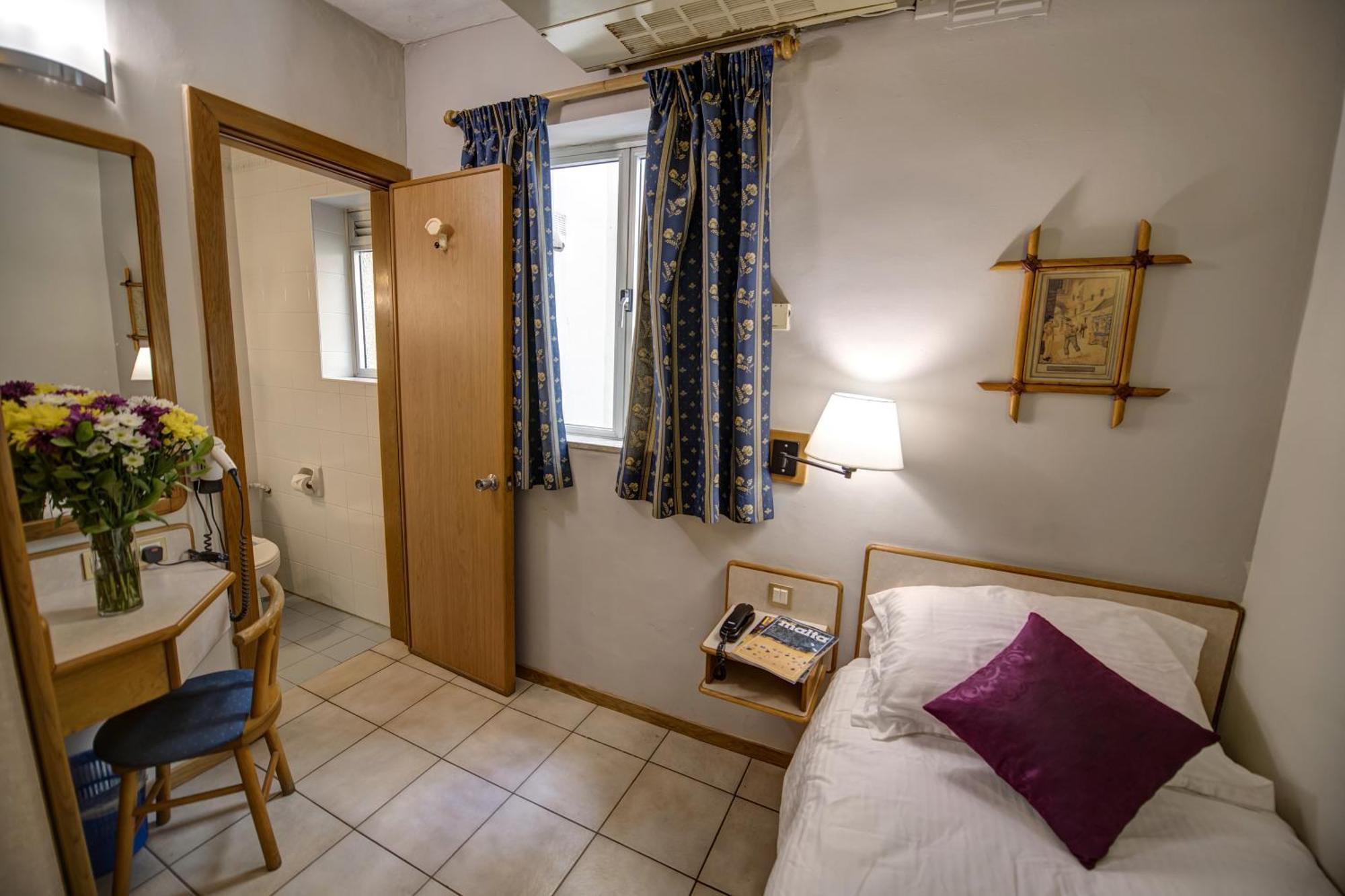 Sliema Chalet Hotel Phòng bức ảnh
