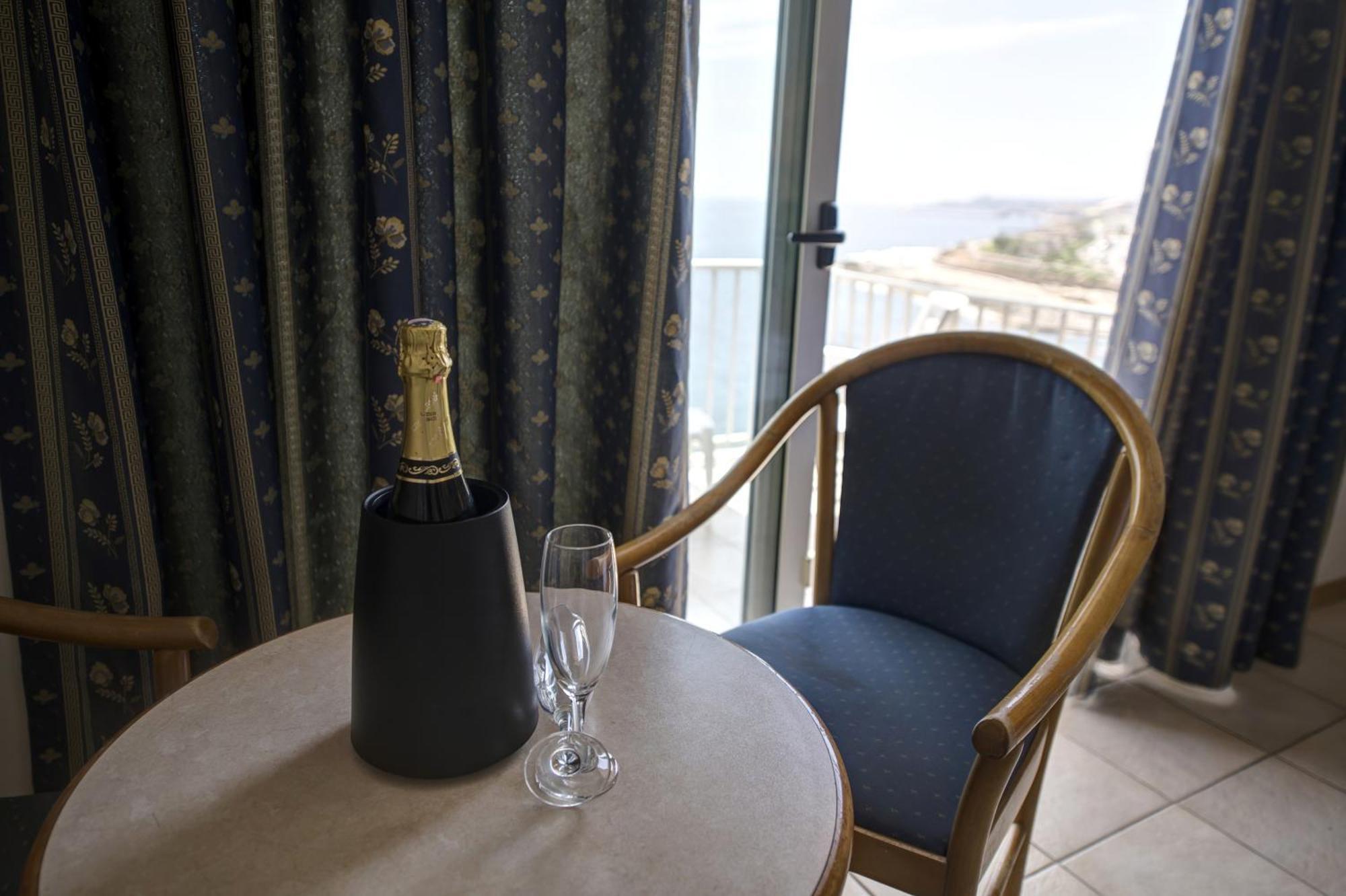 Sliema Chalet Hotel Ngoại thất bức ảnh