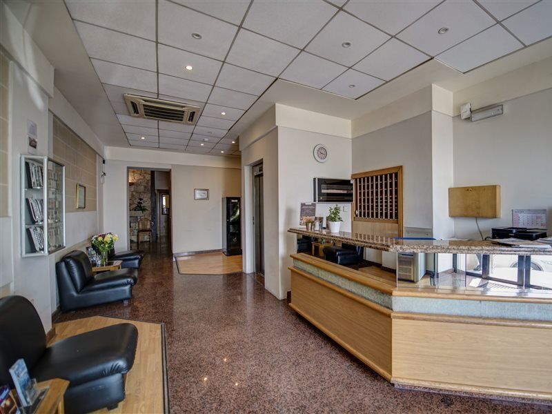 Sliema Chalet Hotel Ngoại thất bức ảnh