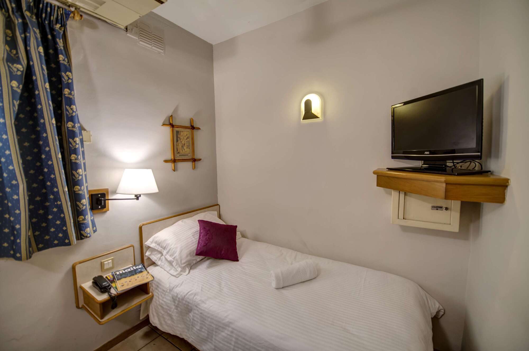 Sliema Chalet Hotel Ngoại thất bức ảnh